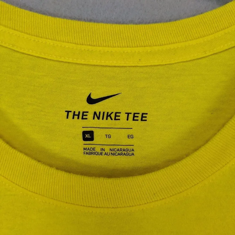 The Nike Tee Boston Red Sox Men's XL Yellow T-Shirt,‎ MLB Baseball Sports Fan